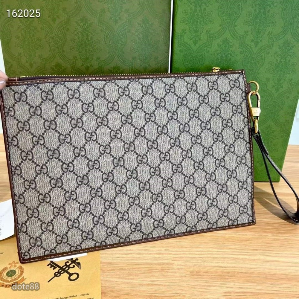 GUCCI古馳互扣式雙G手拿包內裡耐磨休閒 運動 逛街 宴會  晚宴  交換禮物  父親節禮物出門必備  百搭 簡約-細節圖4