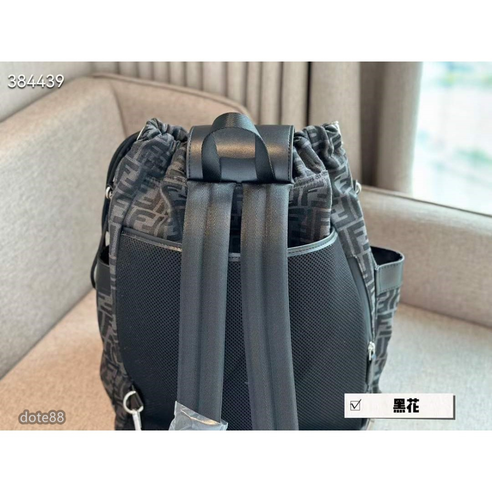 芬迪Fendi新配色雙肩包老花背包容量大超輕便時尚百搭休閒  逛街生日禮物大容量 裝手機充電寶 書包百搭簡約潮流-細節圖6