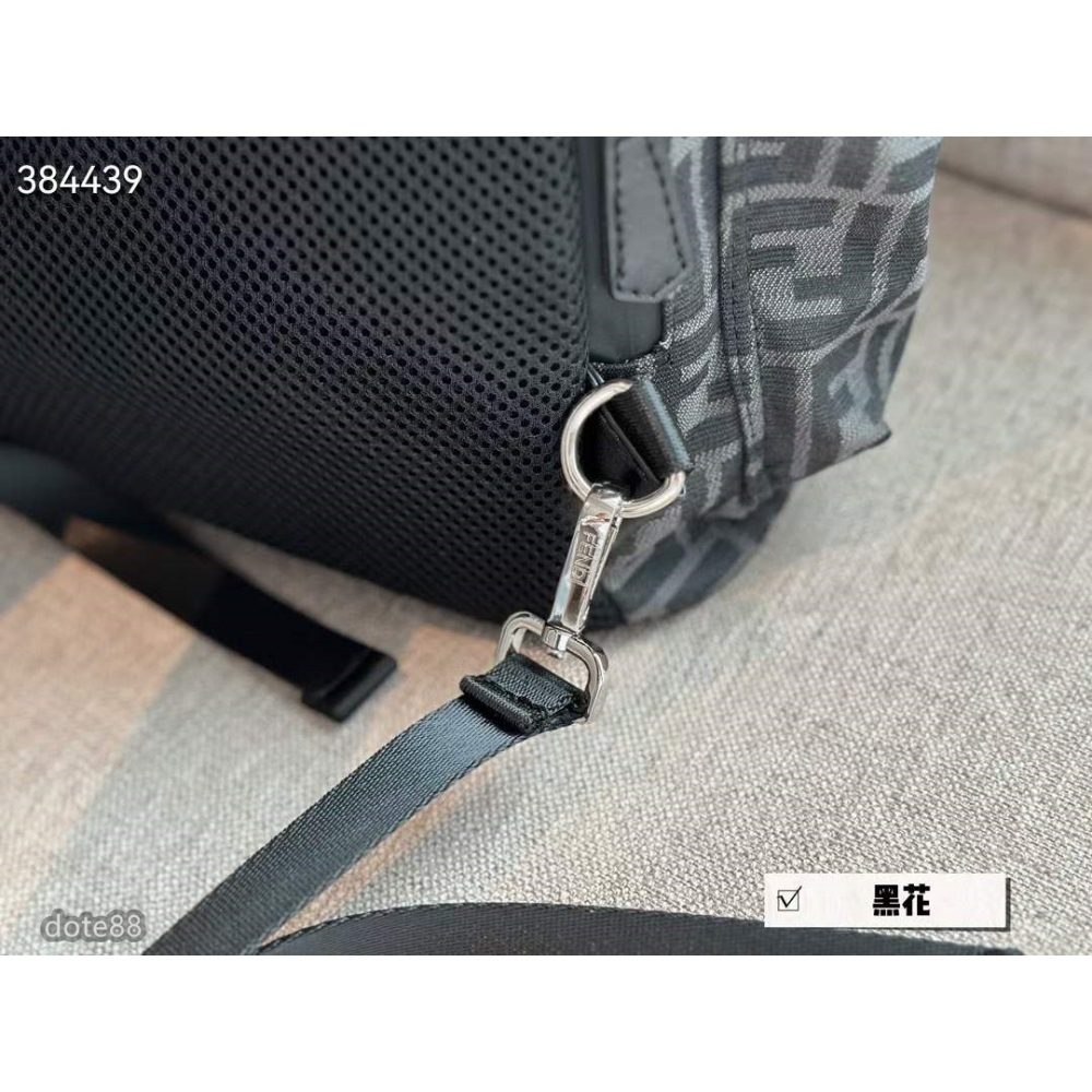 芬迪Fendi新配色雙肩包老花背包容量大超輕便時尚百搭休閒  逛街生日禮物大容量 裝手機充電寶 書包百搭簡約潮流-細節圖7