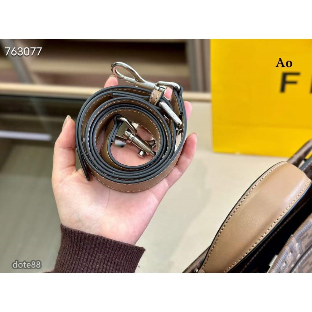 芬迪Fendi軟皮系列一側拉鍊/一側掛鉤時尚百搭大容量手提包休閒  逛街 宴會  晚宴父親節  情人節  生日禮物百搭-細節圖2