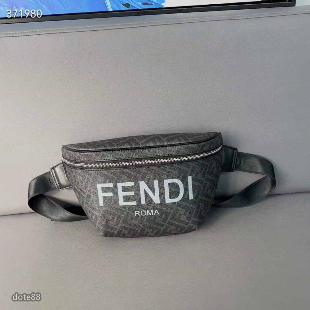 芬迪Fendi印花腰包胸包斜挎包男士單肩背包經典百搭大容量 可調節包帶休閒 運動 逛街 送男友禮物情人節生日禮物-細節圖5