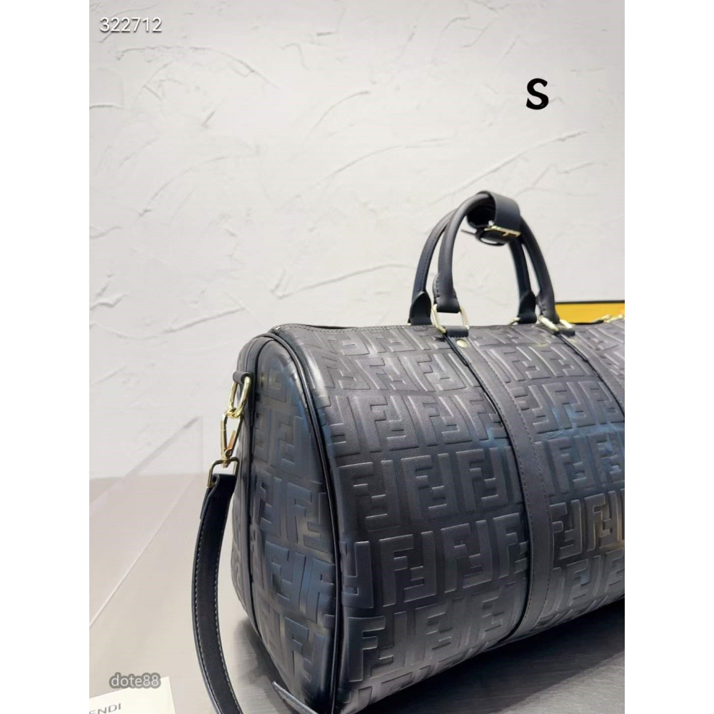 芬迪Fendi機場旅行包又百搭大容量 男女通用款 時尚手提袋 性價比超高 簡約衣服/鞋子超能裝 出門必備 奢華  素色-細節圖2