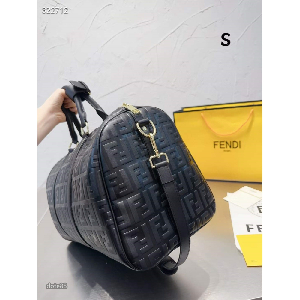 芬迪Fendi機場旅行包又百搭大容量 男女通用款 時尚手提袋 性價比超高 簡約衣服/鞋子超能裝 出門必備 奢華  素色-細節圖4