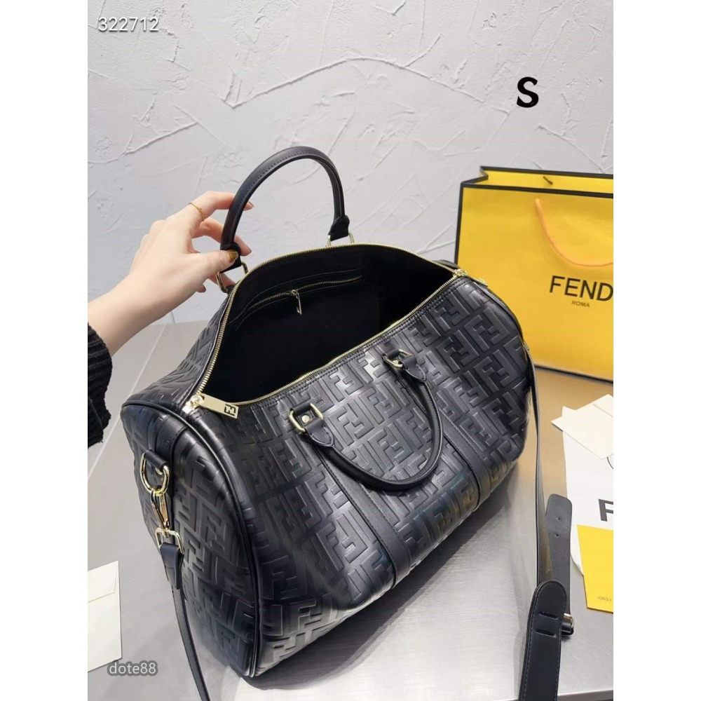 芬迪Fendi機場旅行包又百搭大容量 男女通用款 時尚手提袋 性價比超高 簡約衣服/鞋子超能裝 出門必備 奢華  素色-細節圖8