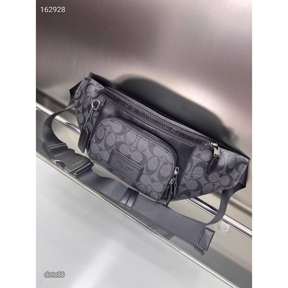 coach蔻馳男士胸包腰包斜挎包大容量皮革材質輕便出行出門必備百搭有型簡約時尚潮流休閒逛街生日禮物-細節圖3