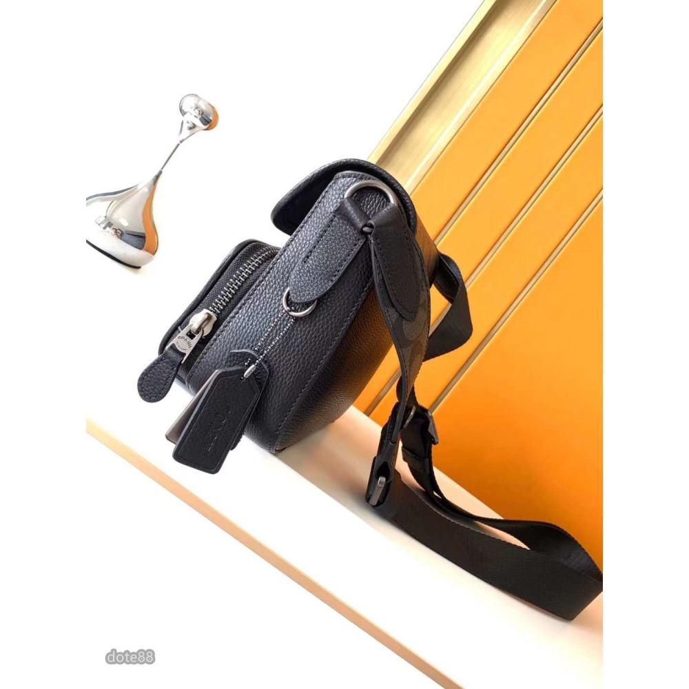 coach蔻馳棕色男士單肩包郵差包大容量輕便實用帶手機袋便捷扣開合出門必備百搭有型簡約時尚潮流行休閒逛街生日禮物情人節-細節圖2