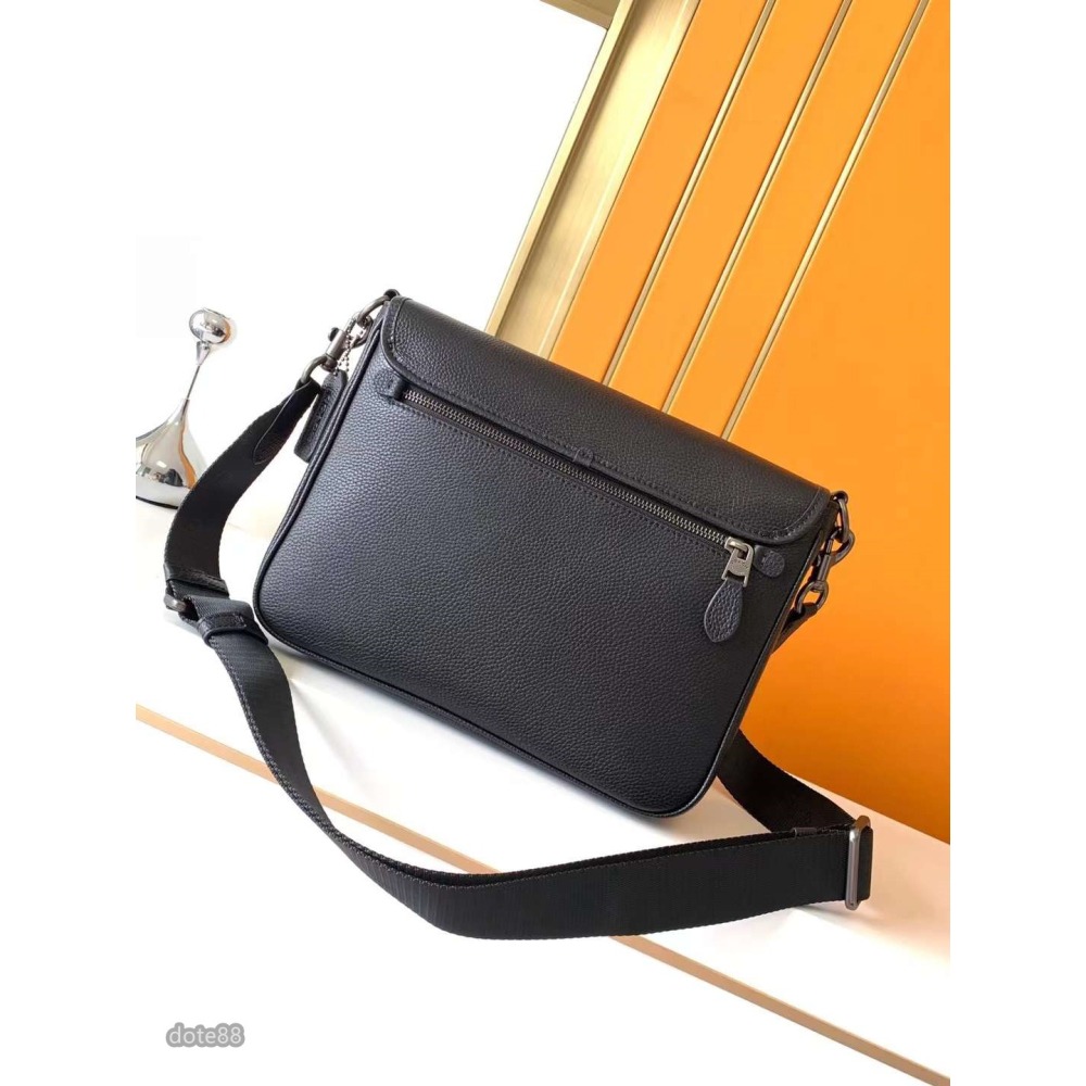 coach蔻馳黑色男士單肩包郵差包大容量輕便實用拉鍊袋磁鐵吸扣出門必備百搭有型簡約時尚潮流休閒逛街生日禮物情人節禮物-細節圖3