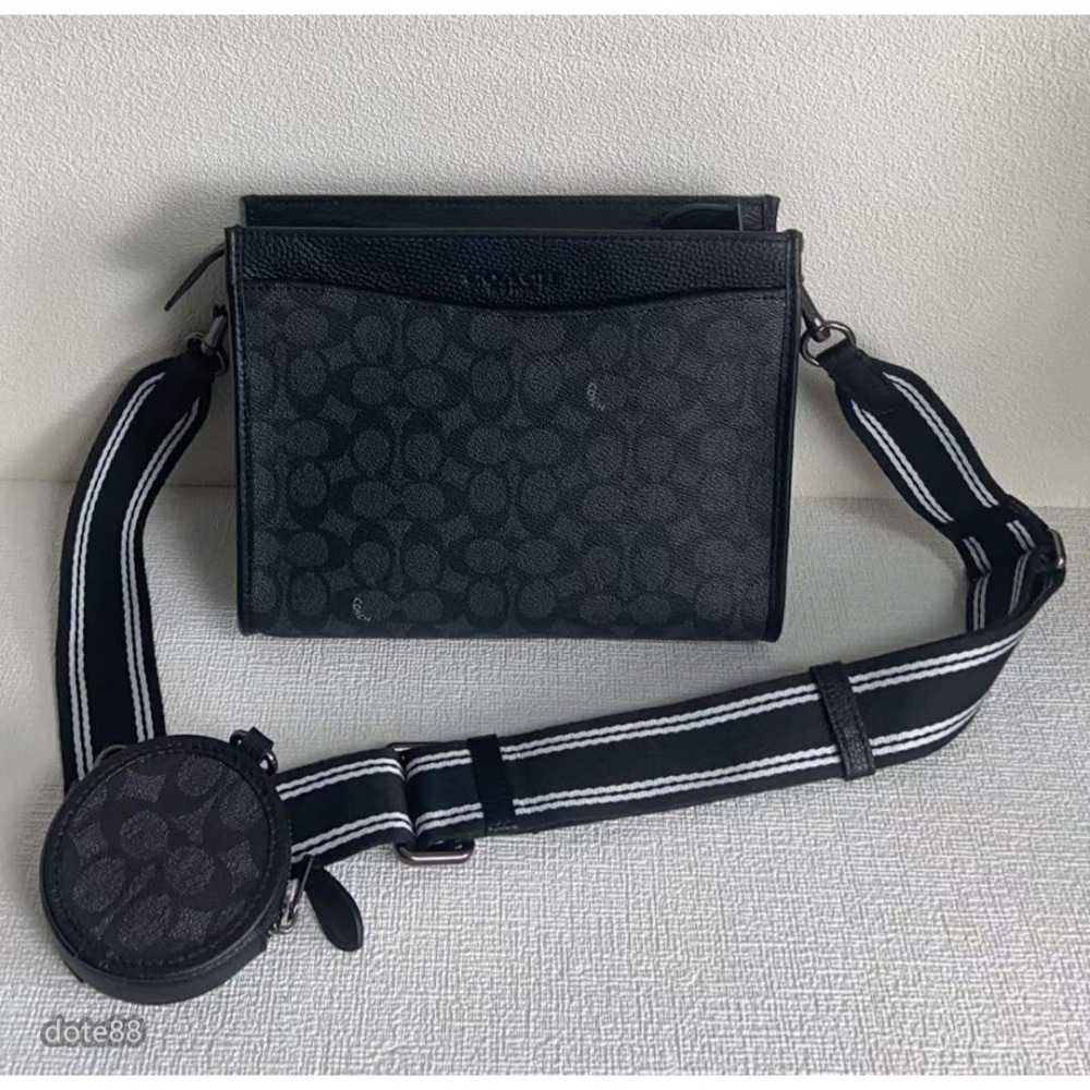 coach蔻馳男包單肩斜挎包大容量帶耳機包可可調節肩帶輕便實用出門必備百搭有型簡約時尚潮流行休閒逛街生日禮物情人節禮物-細節圖3