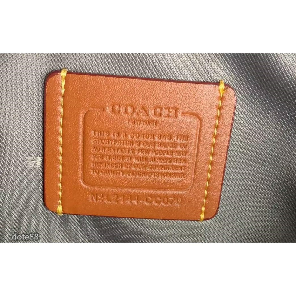 coach蔻馳男包斜挎相機包大容量耳機包多功能袋拉鍊開合輕便實用出門必備百搭簡約時尚潮流休閒逛街生日禮物情人節禮物-細節圖9