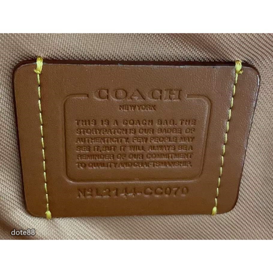 coach蔻馳男包斜挎相機包大容量耳機包多功能袋拉鍊開合輕便實用出門必備百搭簡約時尚潮流休閒逛街生日禮物情人節禮物-細節圖9