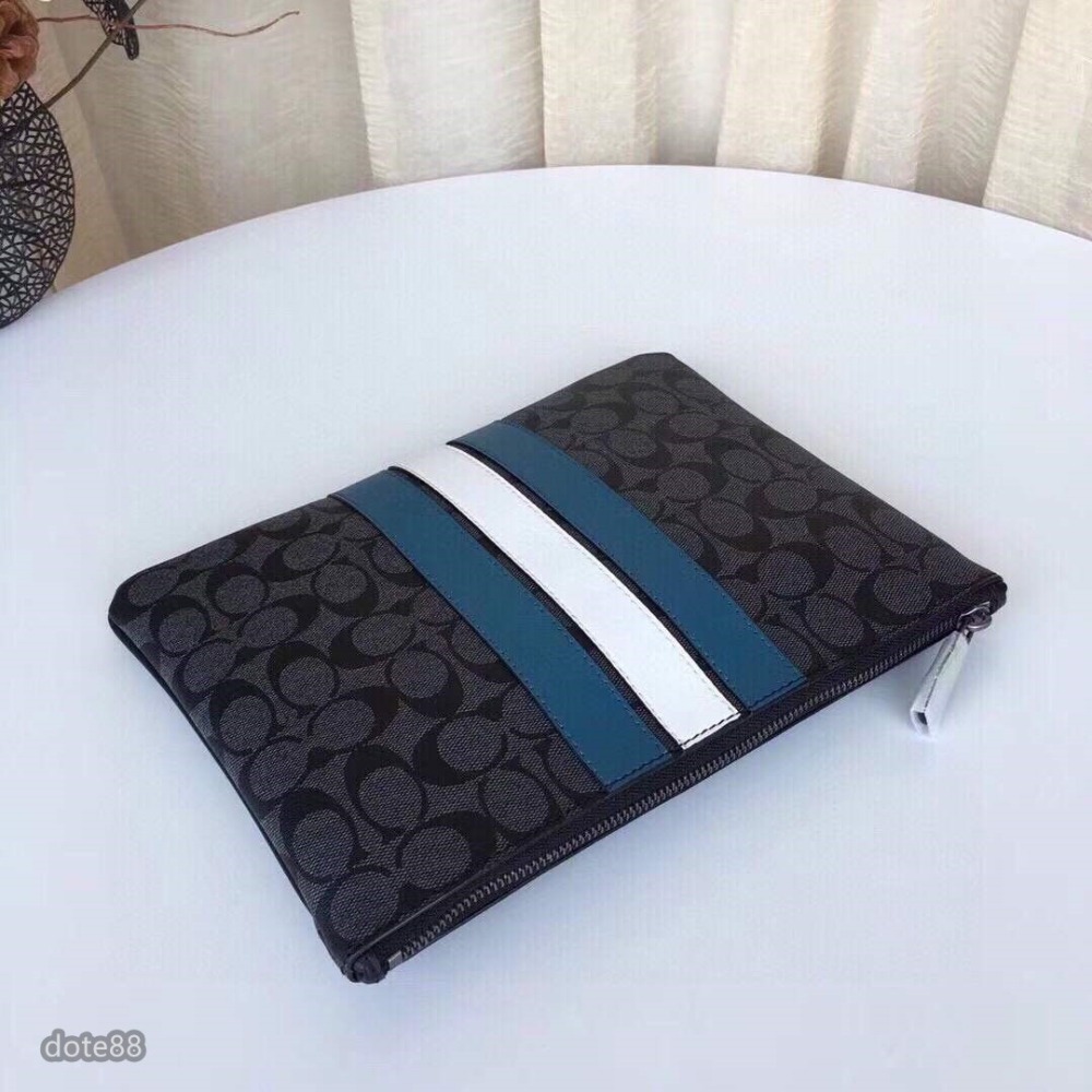 coach蔻馳手拿包經典印花大容量有夾層輕便實用出門必備百搭有型簡約時尚潮流行休閒逛街生日禮物情人節禮物-細節圖6