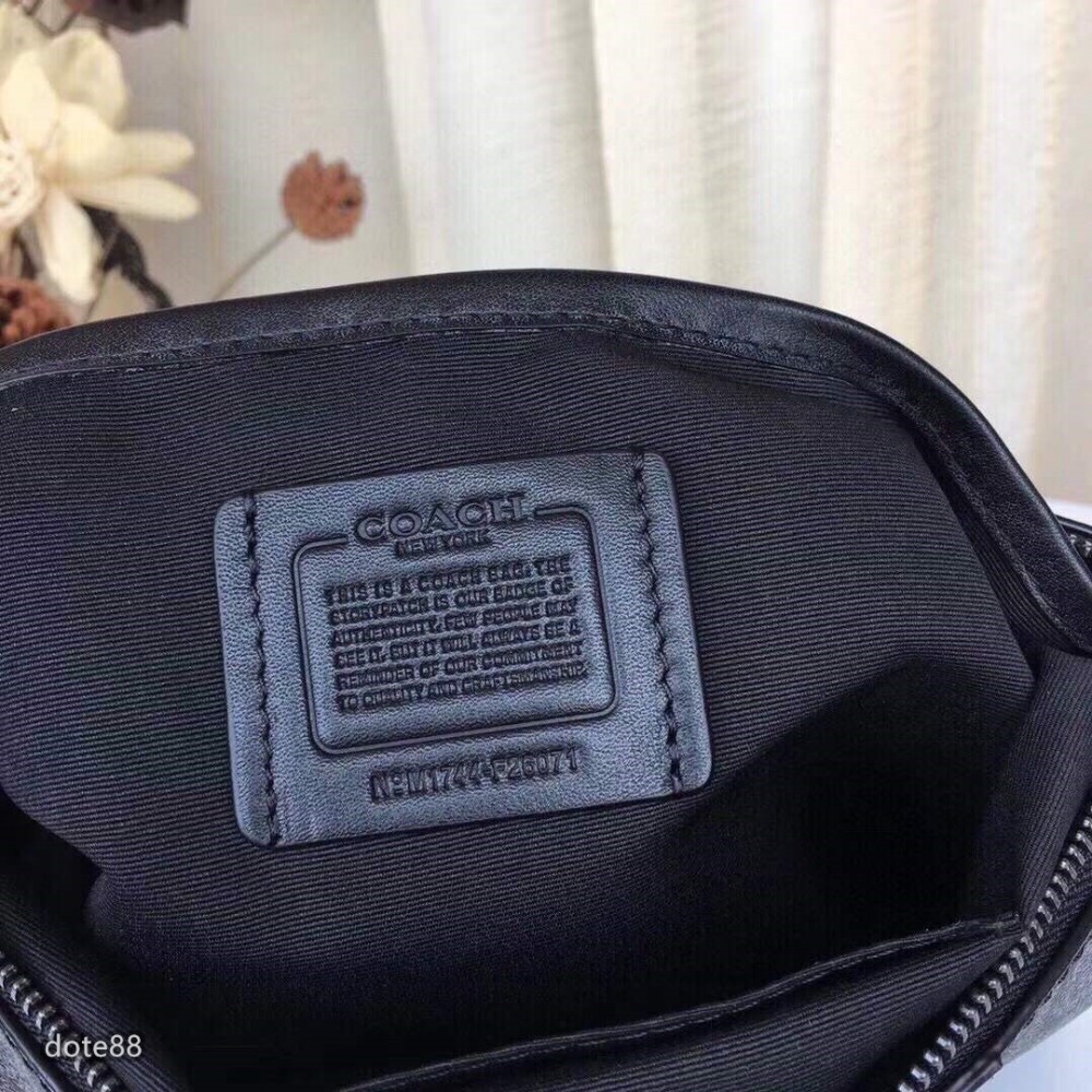 coach蔻馳手拿包經典印花大容量有夾層輕便實用出門必備百搭有型簡約時尚潮流行休閒逛街生日禮物情人節禮物-細節圖9