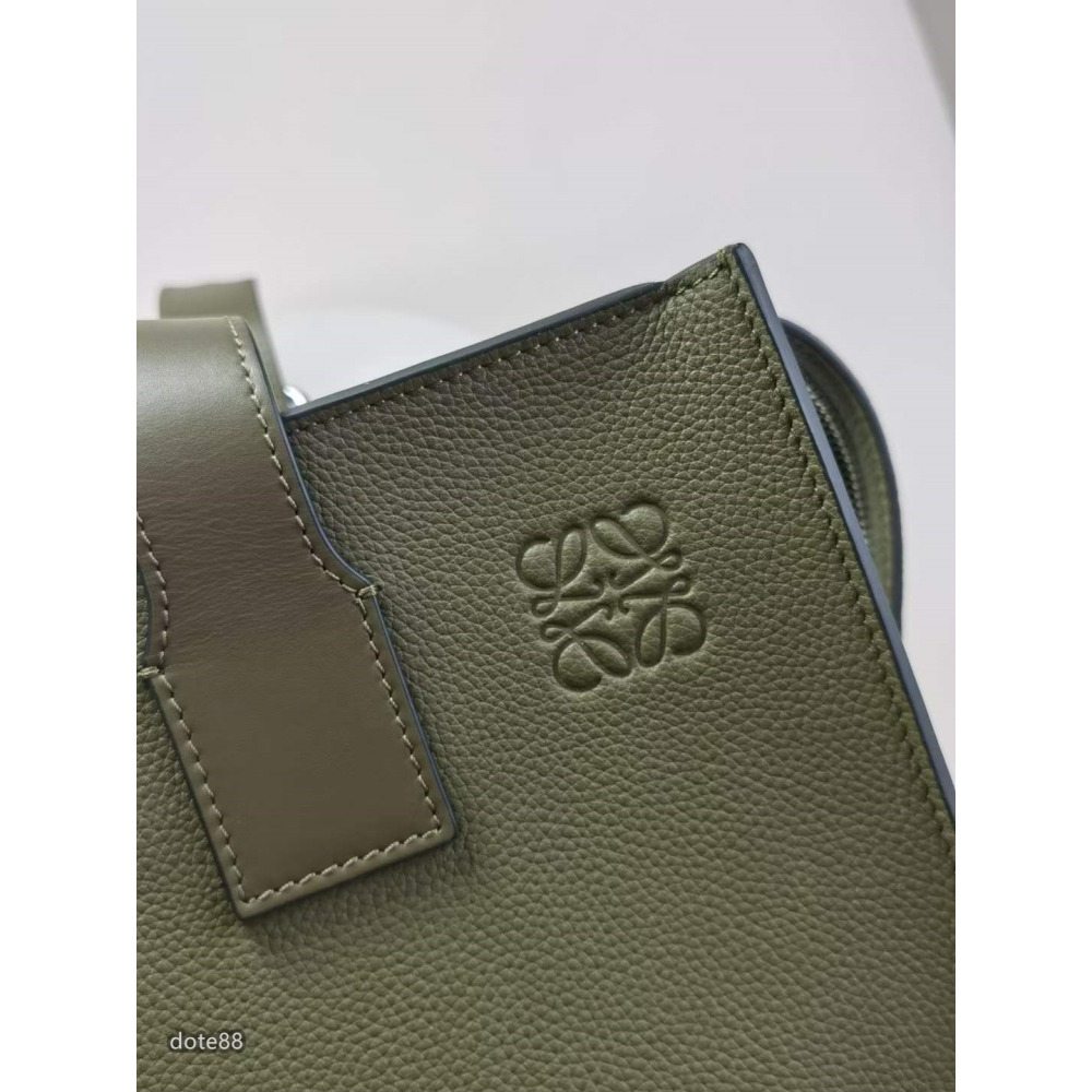 Loewe Buckle Tote折疊頂瓣關閉與雙扣緊固簡約可調節肩帶耐磨耐用簡便實用經典印花大容量內部有夾層輕便實-細節圖5