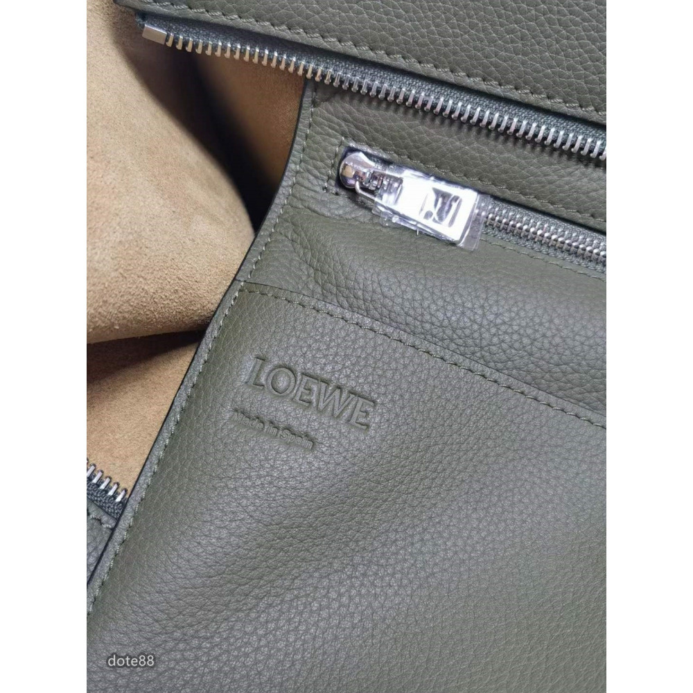 Loewe Buckle Tote折疊頂瓣關閉與雙扣緊固簡約可調節肩帶耐磨耐用簡便實用經典印花大容量內部有夾層輕便實-細節圖9