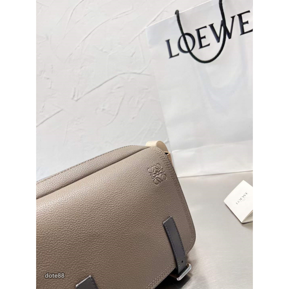 Loewe Buckle Tote單肩包簡約大氣可調節肩帶耐磨耐用大容量有夾層實用出門必備簡約時尚潮流行休閒逛街禮物-細節圖2