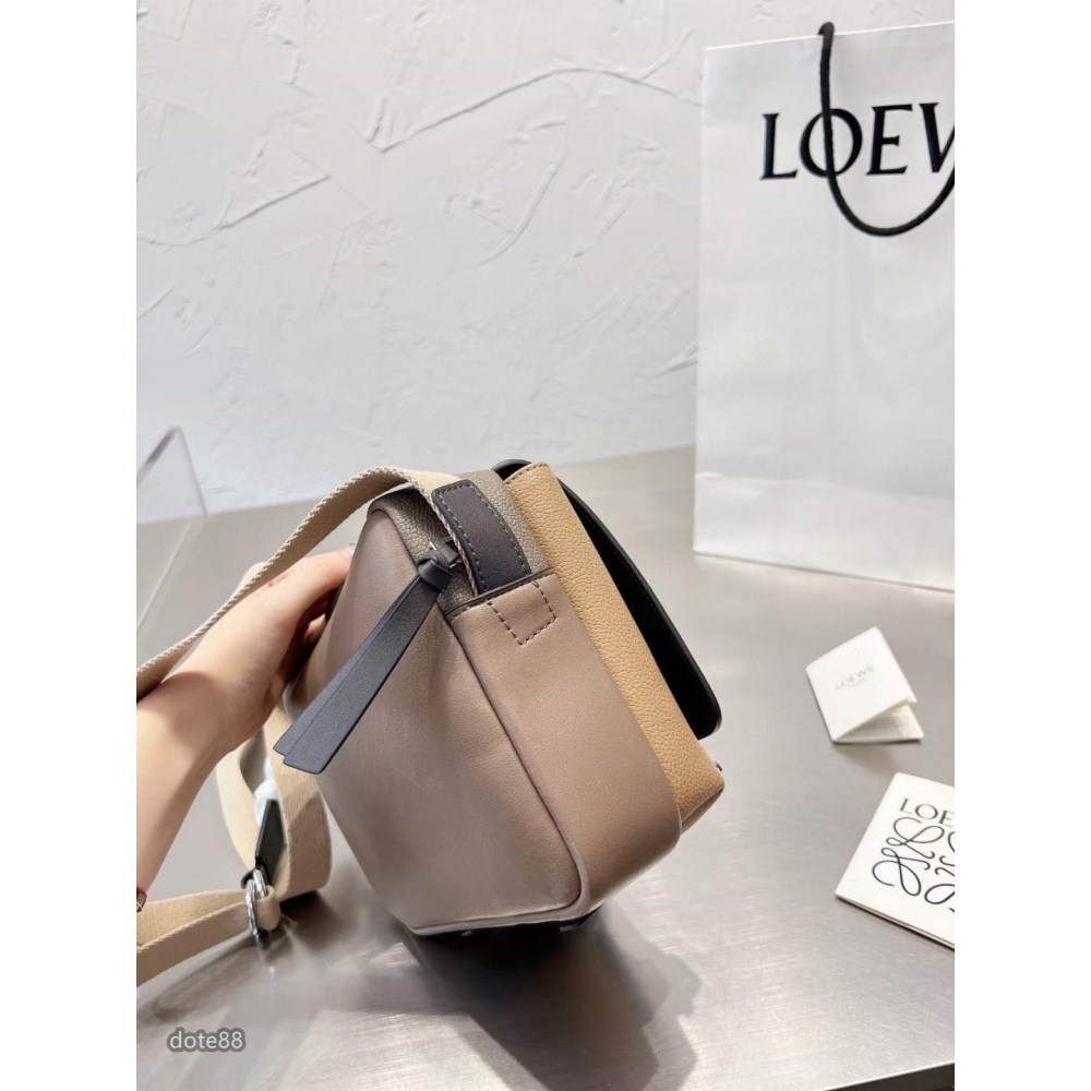 Loewe Buckle Tote單肩包簡約大氣可調節肩帶耐磨耐用大容量有夾層實用出門必備簡約時尚潮流行休閒逛街禮物-細節圖5