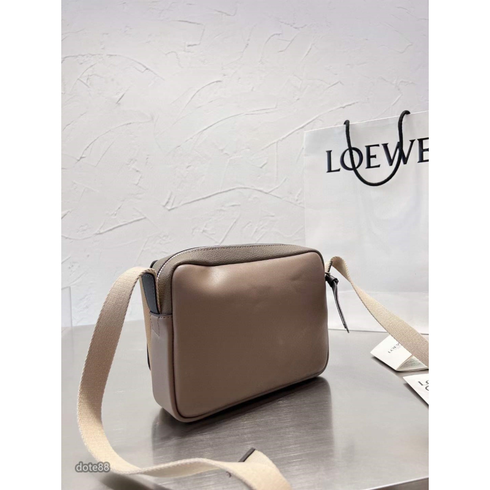 Loewe Buckle Tote單肩包簡約大氣可調節肩帶耐磨耐用大容量有夾層實用出門必備簡約時尚潮流行休閒逛街禮物-細節圖7