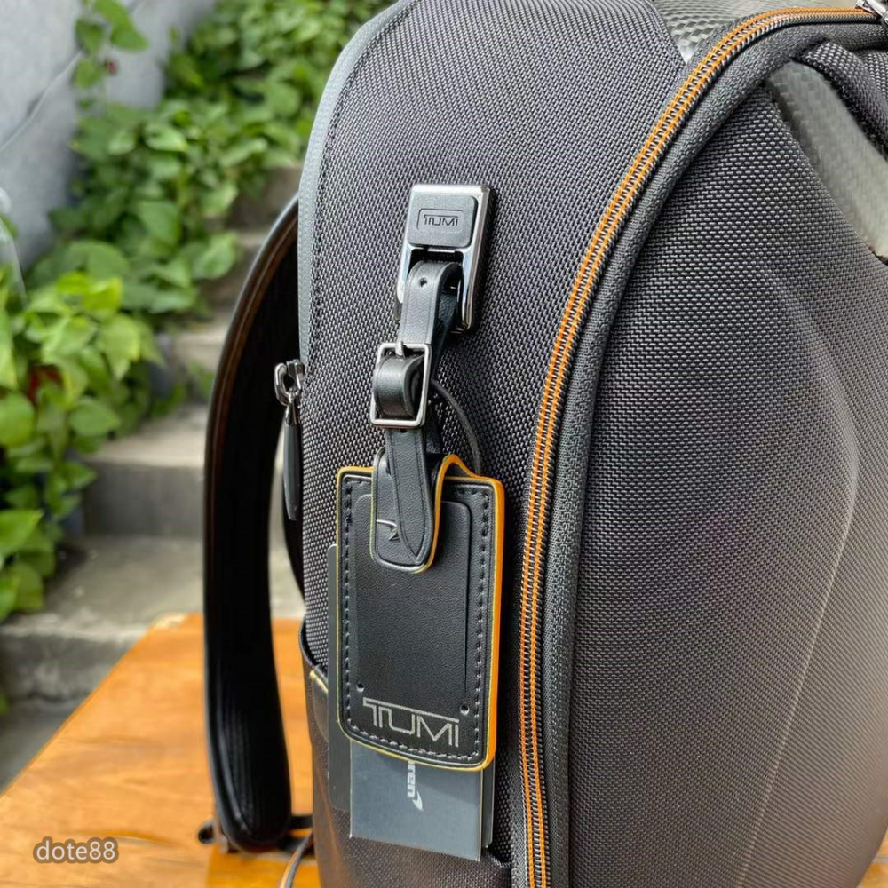 【Tumi】雙肩包背包流線型設計簡約派可商務可休閒簡約大氣耐磨電腦位防水拉鍊有USB接口簡便實用輕便實用出門必備簡約-細節圖3