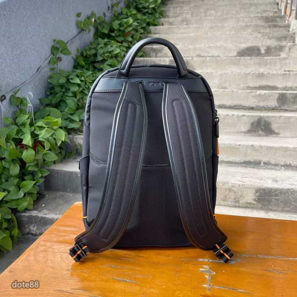 【Tumi】雙肩包背包流線型設計簡約派可商務可休閒簡約大氣耐磨電腦位防水拉鍊有USB接口簡便實用輕便實用出門必備簡約-細節圖4