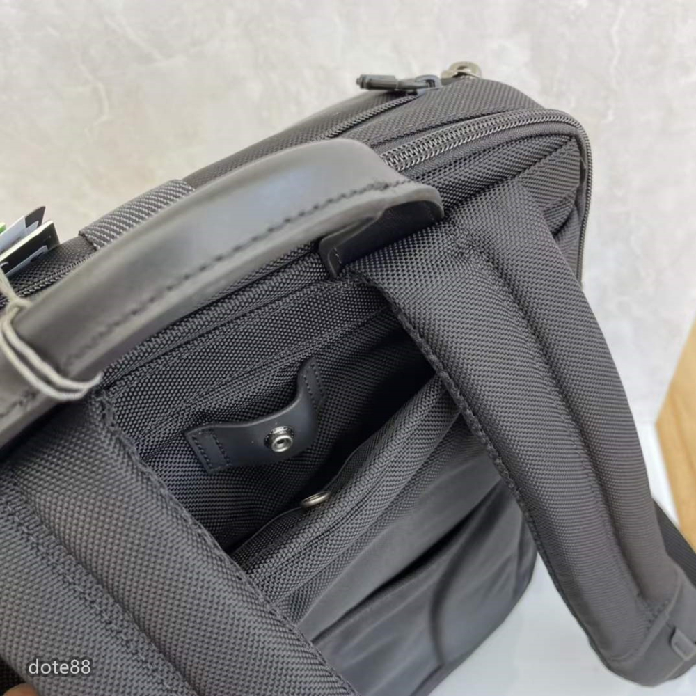 【Tumi】途米商務休閒男士雙肩包背包可雙肩手提旅行袋彈道尼龍面料大容量多功能多隔層設計多功能簡便實用出門必備簡約時尚-細節圖8