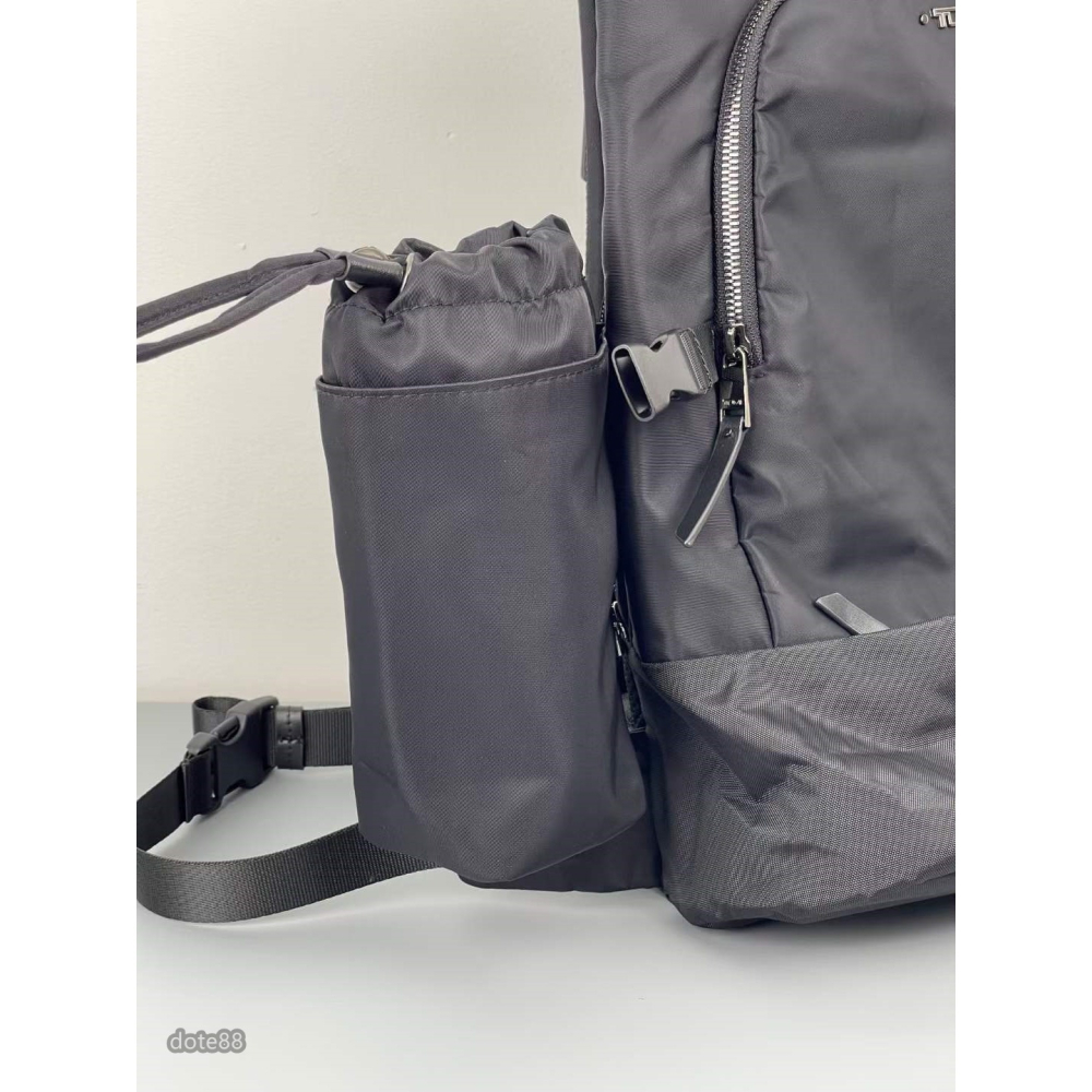 【Tumi】途米Voyageur系列Gale徒步旅行雙肩包戶外包運動休閒背包為徒步愛好者而設計背包頂部暗藏防雨罩-細節圖8