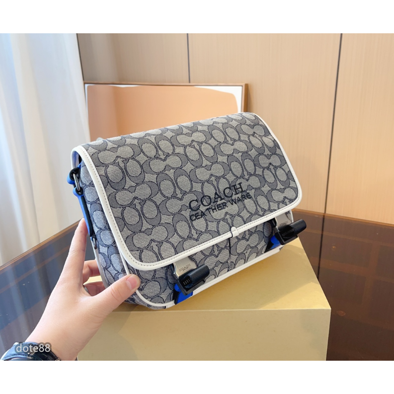 【coach】蔻馳男士郵差包單肩包手機包斜挎包Track牛皮翻蓋卡扣配色青春大容量實用生日禮物出門必備百搭有型簡約時尚-細節圖4