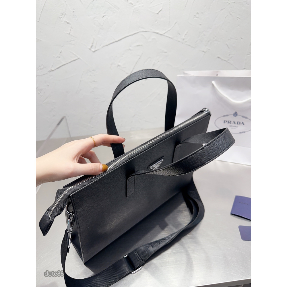 【Prada】普拉達男士公事包手提包筆電包經典三角標可調肩帶多隔層耐磨耐髒多功能簡便實用送領導老公生日禮物出門出差必備-細節圖5