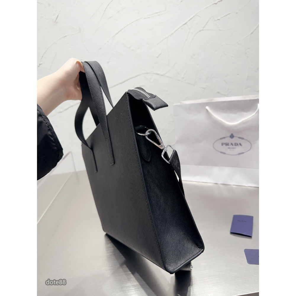 【Prada】普拉達男士公事包手提包筆電包經典三角標可調肩帶多隔層耐磨耐髒多功能簡便實用送領導老公生日禮物出門出差必備-細節圖6