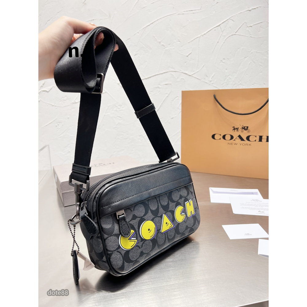 【coach】蔻馳男士女士單肩包相機包手機包錢包大loog印花大容量輕便實用出門必備送男友女友生日禮物百搭有型簡約時尚-細節圖7