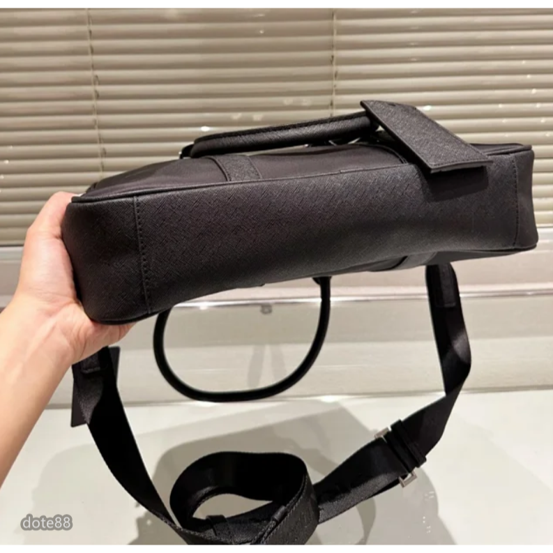 【Prada】普拉達男士手提斜挎公事包商務耐磨多功能大容量有隔層簡便送老公領導父親禮物實用出門必備簡約時尚百搭潮流休閒-細節圖7