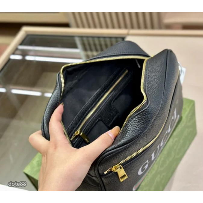 【GUCCI】古馳明星同款男女同款單肩包相機包斜挎包LOGO印花大容量順滑拉鍊單肩包休閒運動逛街生日情人節禮物-細節圖9