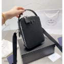 【Prada 】普拉達2023三角標多配色手機包男士休閒單肩斜挎包防水可調節肩帶耐磨耐髒多功能簡便實用生日情人節禮物-規格圖10