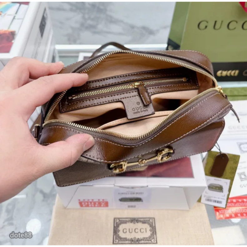 【GUCCI】古馳GG1955Horsebit 馬銜扣復古老花帆布拼皮相機包斜挎單肩包男女同款經典老印花大容量多功能-細節圖9