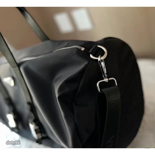 【Prada × Adidas】普拉達和阿迪達斯聯名款男女通用手提商務行李包旅遊包運動健身包耐磨耐髒多功能大容量多隔層-細節圖5