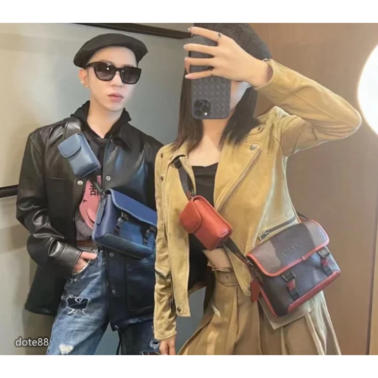 【coach】蔻馳男士女士經典馬蹄印花多配色翻蓋雙卡扣斜挎包單肩包郵差包相機包經典印花大容量輕便實用出門必備送男友禮物-細節圖7