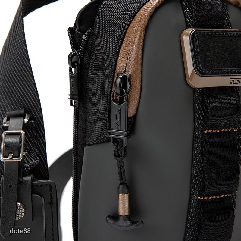 TUMI途米男士黑色單肩包胸包腰包手機包斜挎包尼龍材質拉鍊口袋鑰匙包多功能可調節肩帶送男友生日禮物大容量簡便出門必備-細節圖4