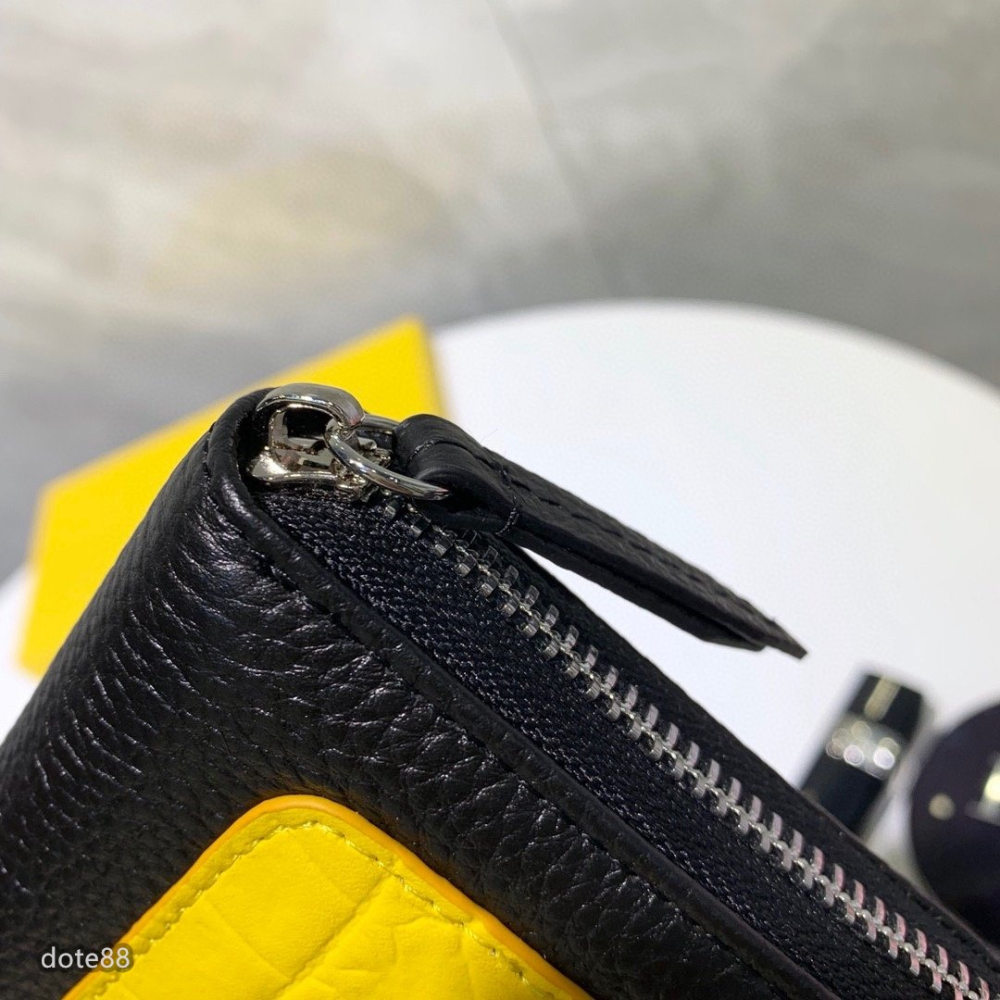 【Fendi】芬迪黑色經典小惡魔眼睛男士女士同款錢包手拿包手抓包夾包簡約大容量多卡槽多隔層情人節生日禮物拉鏈封口多功能-細節圖5