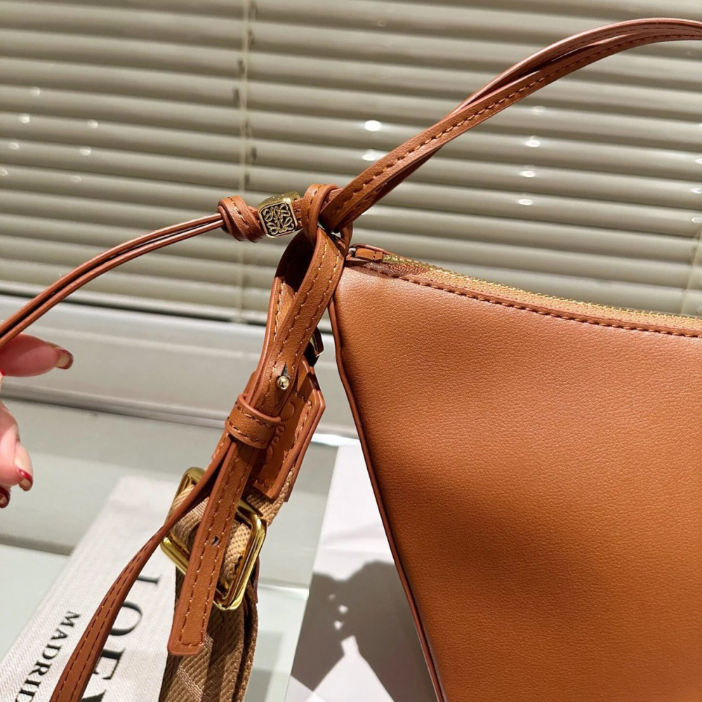 Loewe羅意威包包 Hammock Hobo loewe吊床包 時尚通勤女包 腋下包 棕色真皮包包 斜背包 手提袋 牛-細節圖4