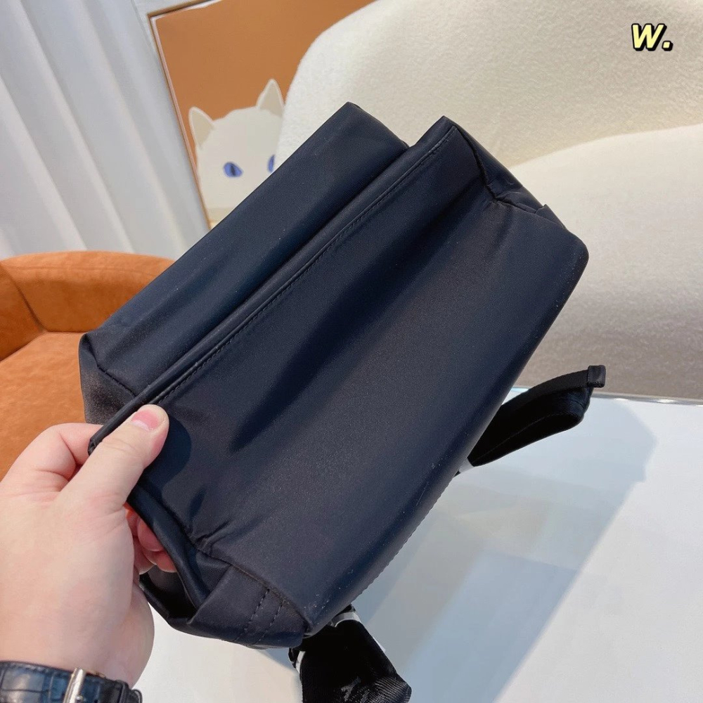 Burberry戰馬雙肩包 TheRucksack軍旅背包 男生雙肩後背包 女生背包 大容量雙肩筆電背包 手提袋 休閒包-細節圖7