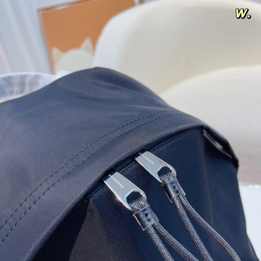 Burberry戰馬雙肩包 TheRucksack軍旅背包 男生雙肩後背包 女生背包 大容量雙肩筆電背包 手提袋 休閒包-細節圖8