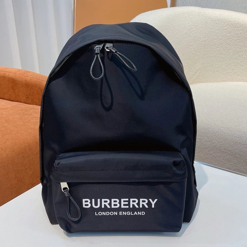 Burberry戰馬雙肩包 TheRucksack軍旅背包 男生雙肩後背包 女生背包 大容量雙肩筆電背包 手提袋 休閒包-規格圖9