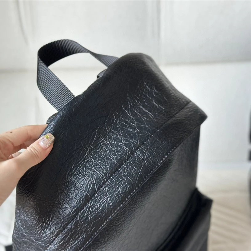 BALENCIAGA巴黎世家雙肩包 EXPLORER男生背包 黑色皮質包包 牛皮包包 大容量多隔層電腦包 筆電背包 旅行-細節圖5