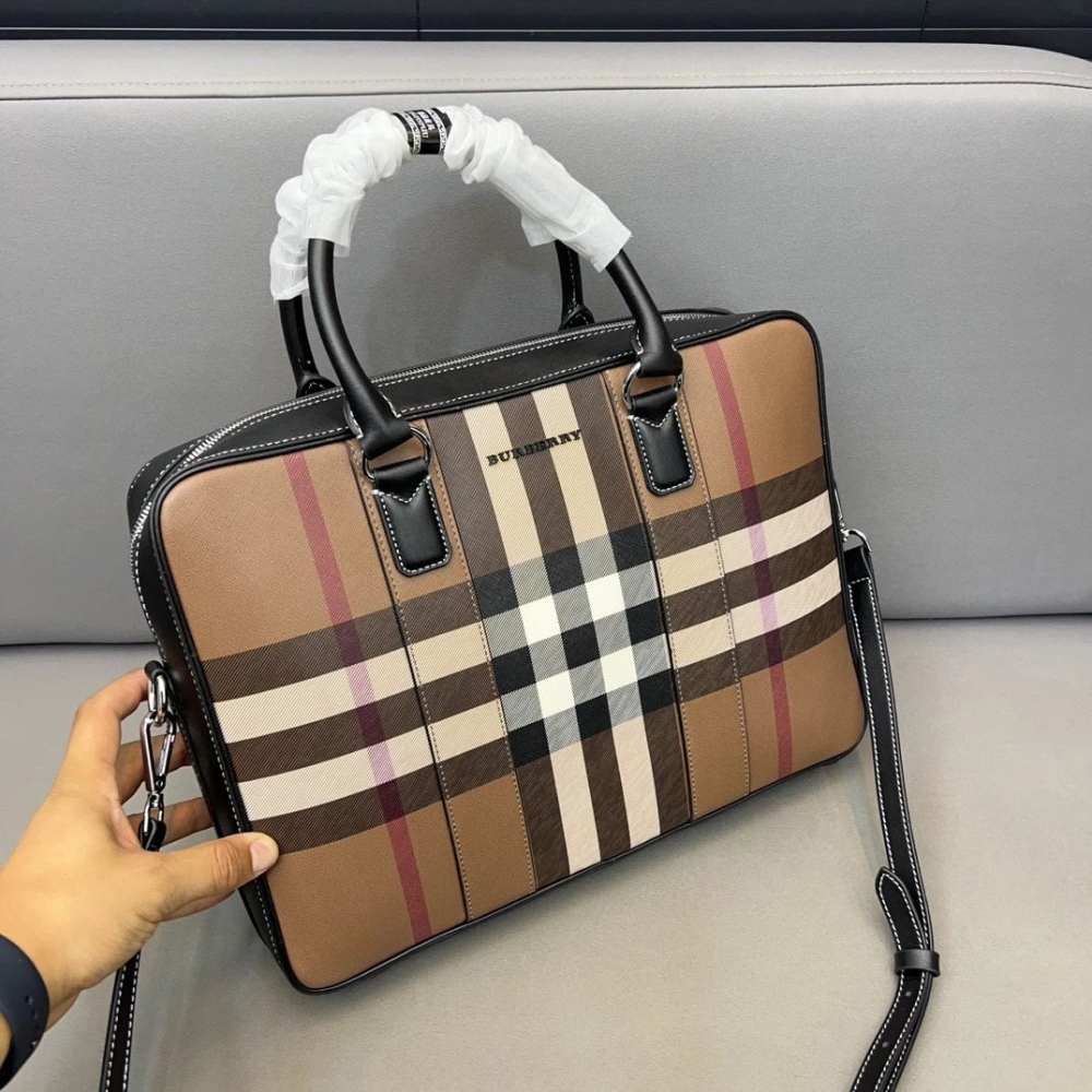 Burberry戰馬公事包 巴寶莉包包 男生斜背包 單肩包 側背包 手提袋 多隔層多功能背包 經典格子電腦包 筆電背包-細節圖2