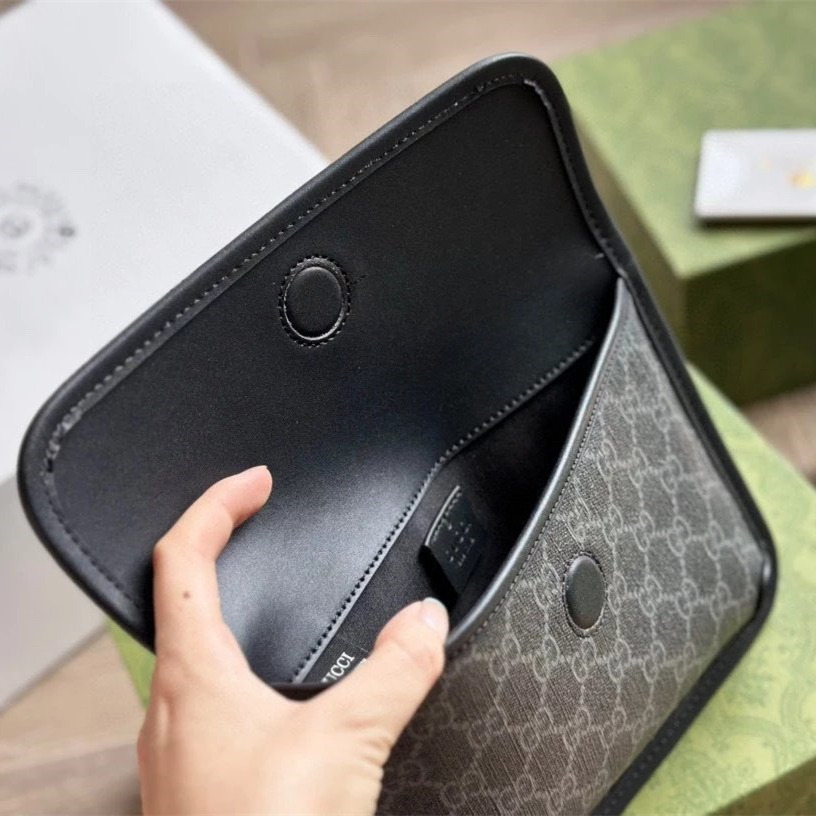 Gucci胸包 古馳包包 男生包包 Black經典老花斜背包 印花腰包 時尚休閒包 男女同款斜背包 側背包 翻蓋包 小背-細節圖9