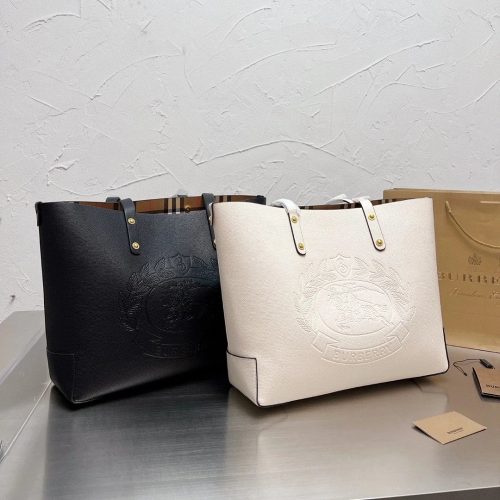 Burberry戰馬包包 巴寶莉托特包 女生包包 黑色白色皮質背包 真皮女包 大容量托特包 大方包 購物袋 單肩包 側背-細節圖2