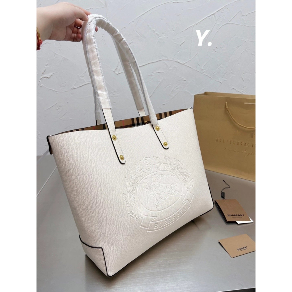 Burberry戰馬包包 巴寶莉托特包 女生包包 黑色白色皮質背包 真皮女包 大容量托特包 大方包 購物袋 單肩包 側背-細節圖3