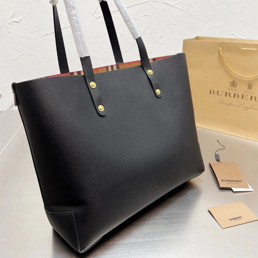Burberry戰馬包包 巴寶莉托特包 女生包包 黑色白色皮質背包 真皮女包 大容量托特包 大方包 購物袋 單肩包 側背-細節圖5