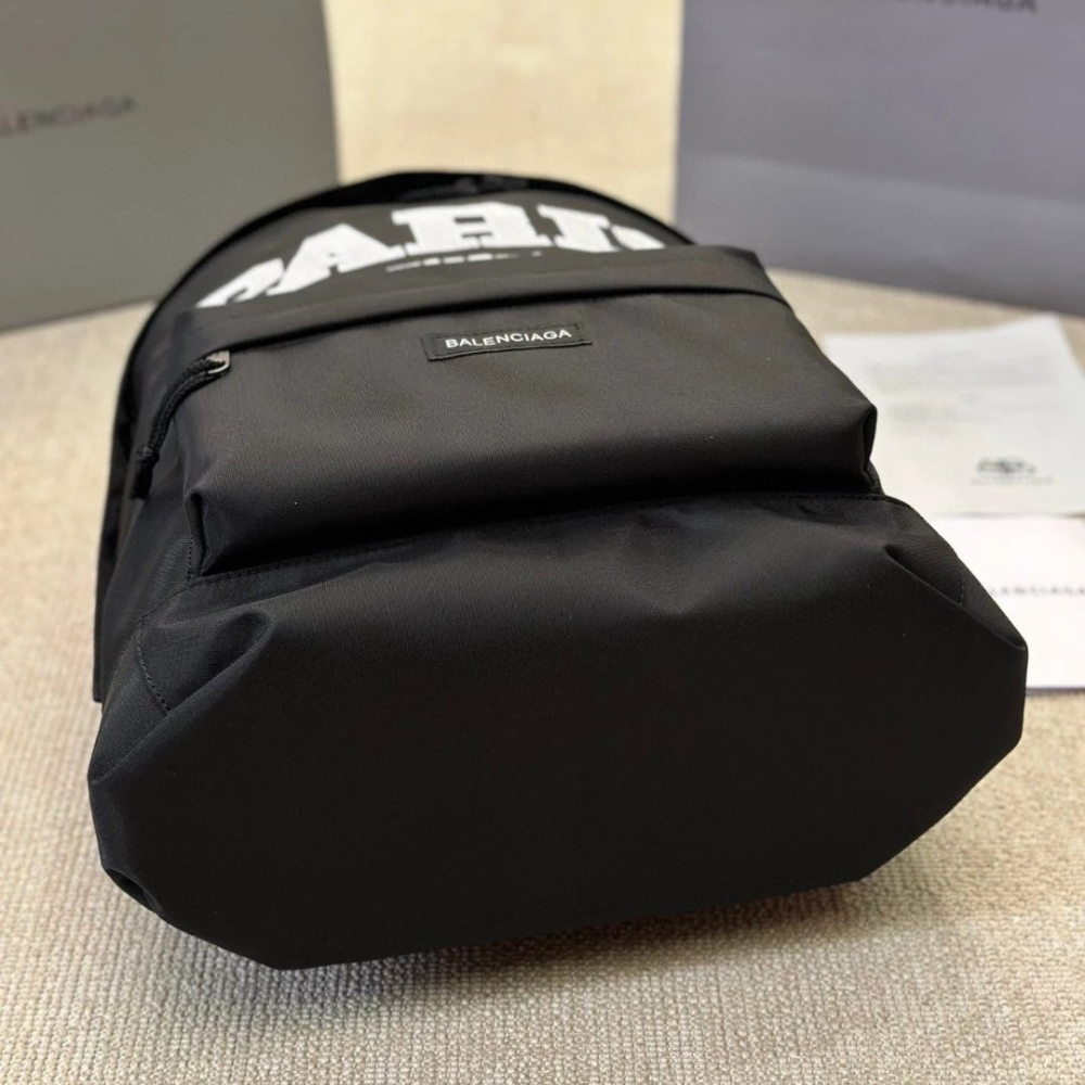 Balenciaga巴黎世家雙肩包 EXPLORER雙肩後背包 男女通用背包 尼龍布大容量旅行包 刺繡徽標字母包 休閒運-細節圖9