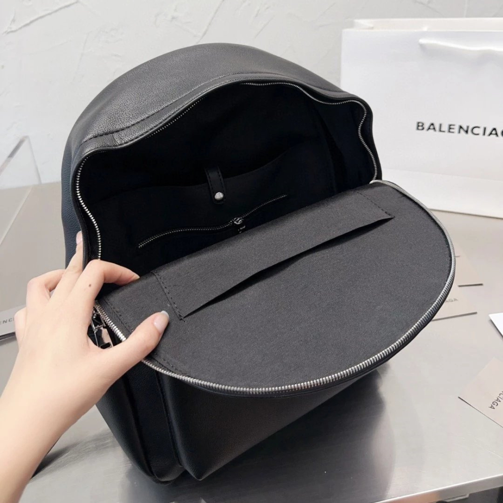 Balenciaga巴黎世家雙肩包 EVERYDAY背包 男女通用雙肩後背包 黑色真皮包包 牛皮背包 學生書包 商務通勤-細節圖7