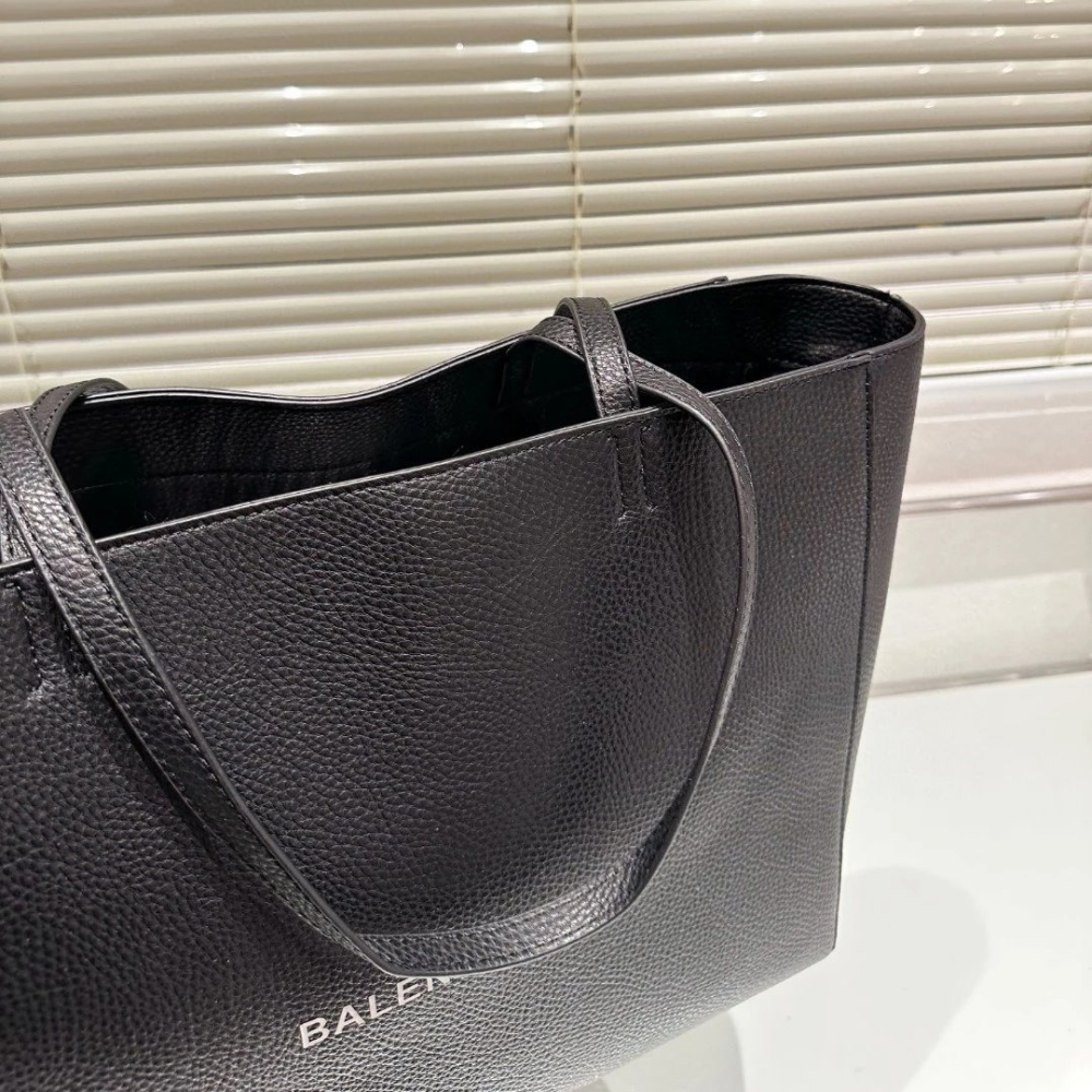 Balenciaga巴黎世家包包 女生包包 女士托特包 大容量購物袋 Everyday East-West tote單肩-細節圖7
